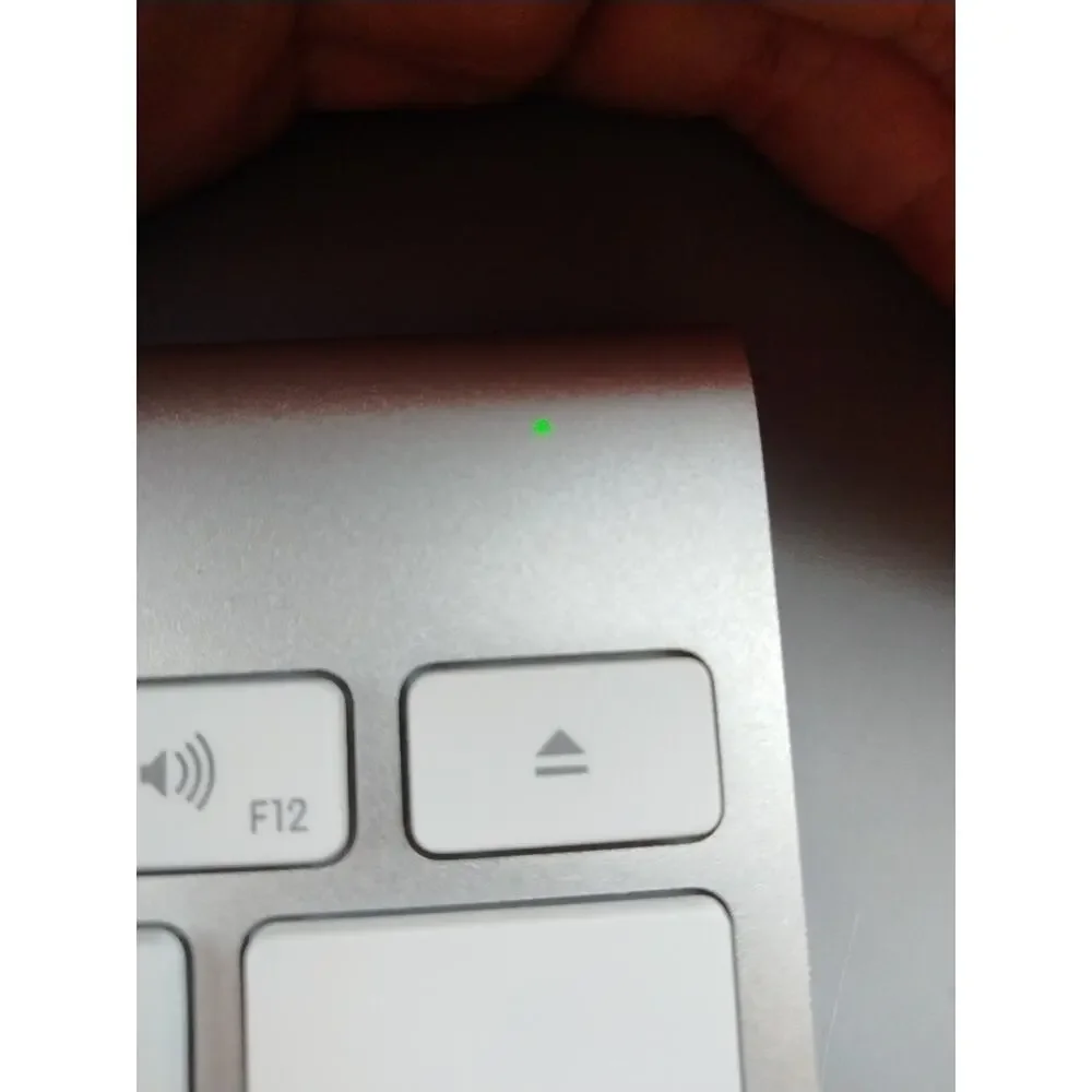 Apple A1314 keyboard A1339 touchpad Silver Slim Aluminum Wireless Bluetooth